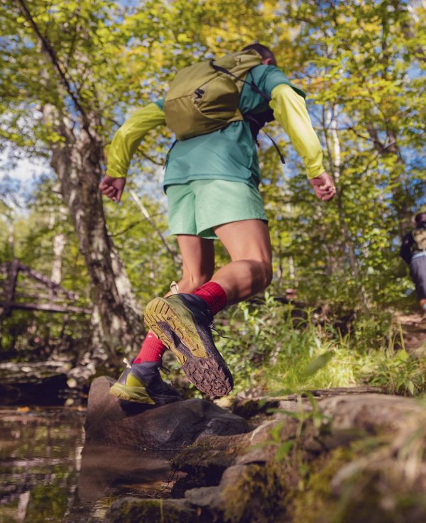 Men's Targhee Apex Waterproof Hiking Boot  |  Black/Golden Cypress